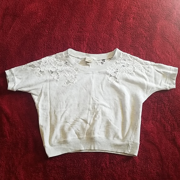 Daytrip Lace Crop sweatshirt - Picture 1 of 4